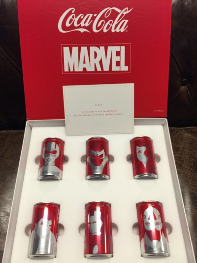 Las latas al estilo Marvel fueron enviadas a los medios de comunicación.