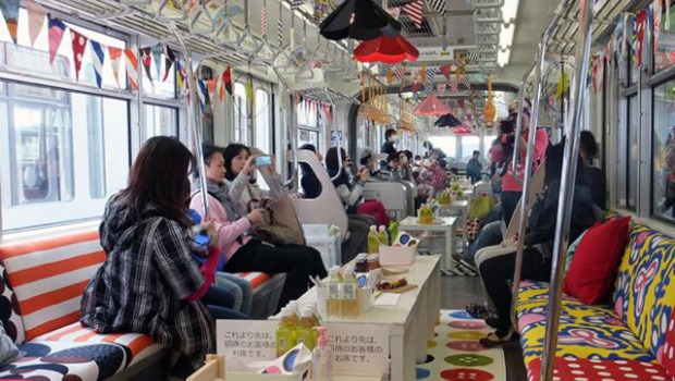  IKEA decora el metro de Tokio con sus muebles