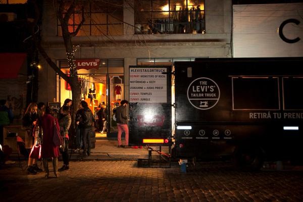  El ‘renovador’ street marketing de Levi’s en Argentina