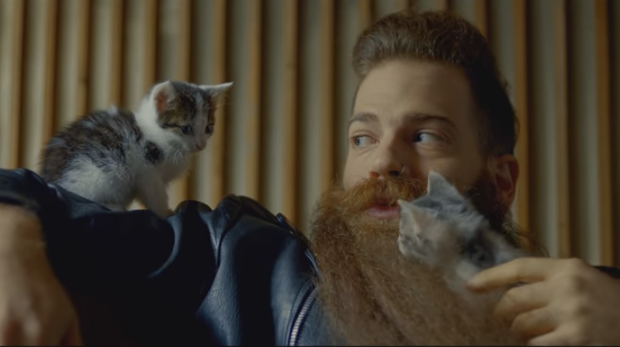 Axe vuelve a la realidad con este nuevo spot.