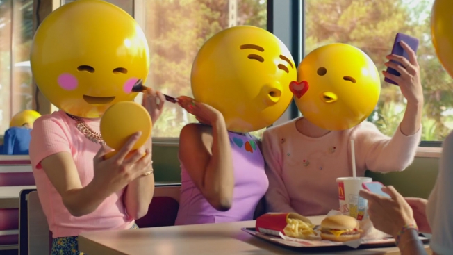 Mc Donald's lanzó el año pasado en Francia, una campaña con emojis.