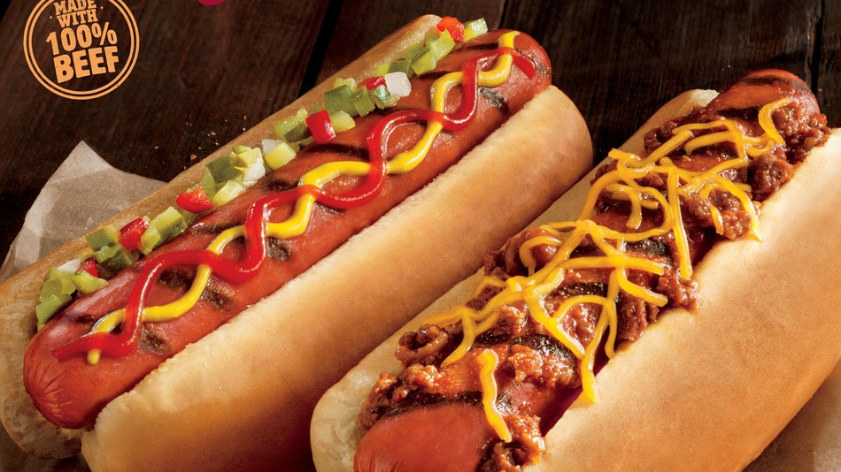 Los hot dogs se venderán en todos los locales de la marca en EE.UU.