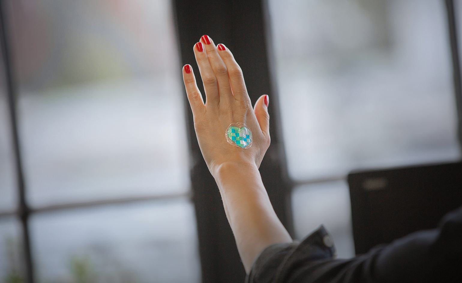 L'oreal fue una de las primeras marcas en incursionar con los wearables.