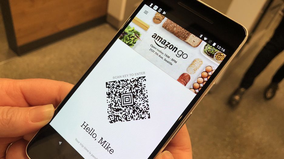 Qr код app. Смартфон QR код. Amazon go приложение. Кассир QR код. QR code Amazon.