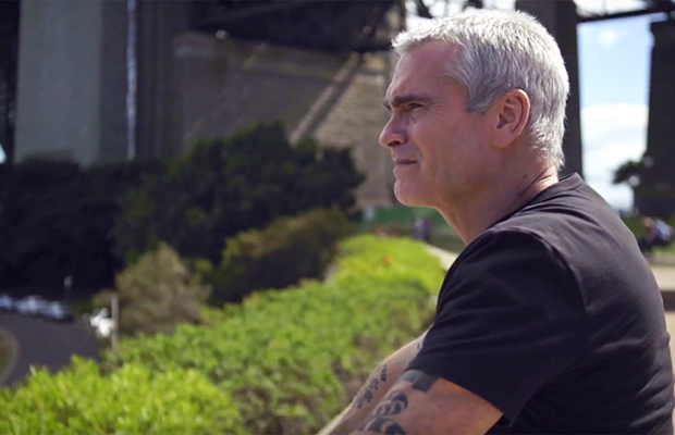  Henry Rollins y Mercedes Benz exploran la «dureza»